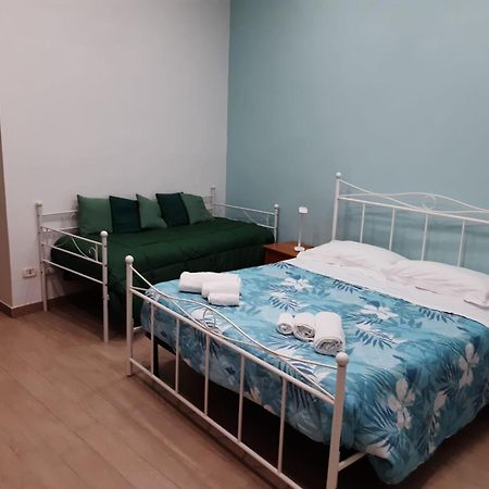 Casa Vacanze Napoli Centro Carmen & Sara Eksteriør billede
