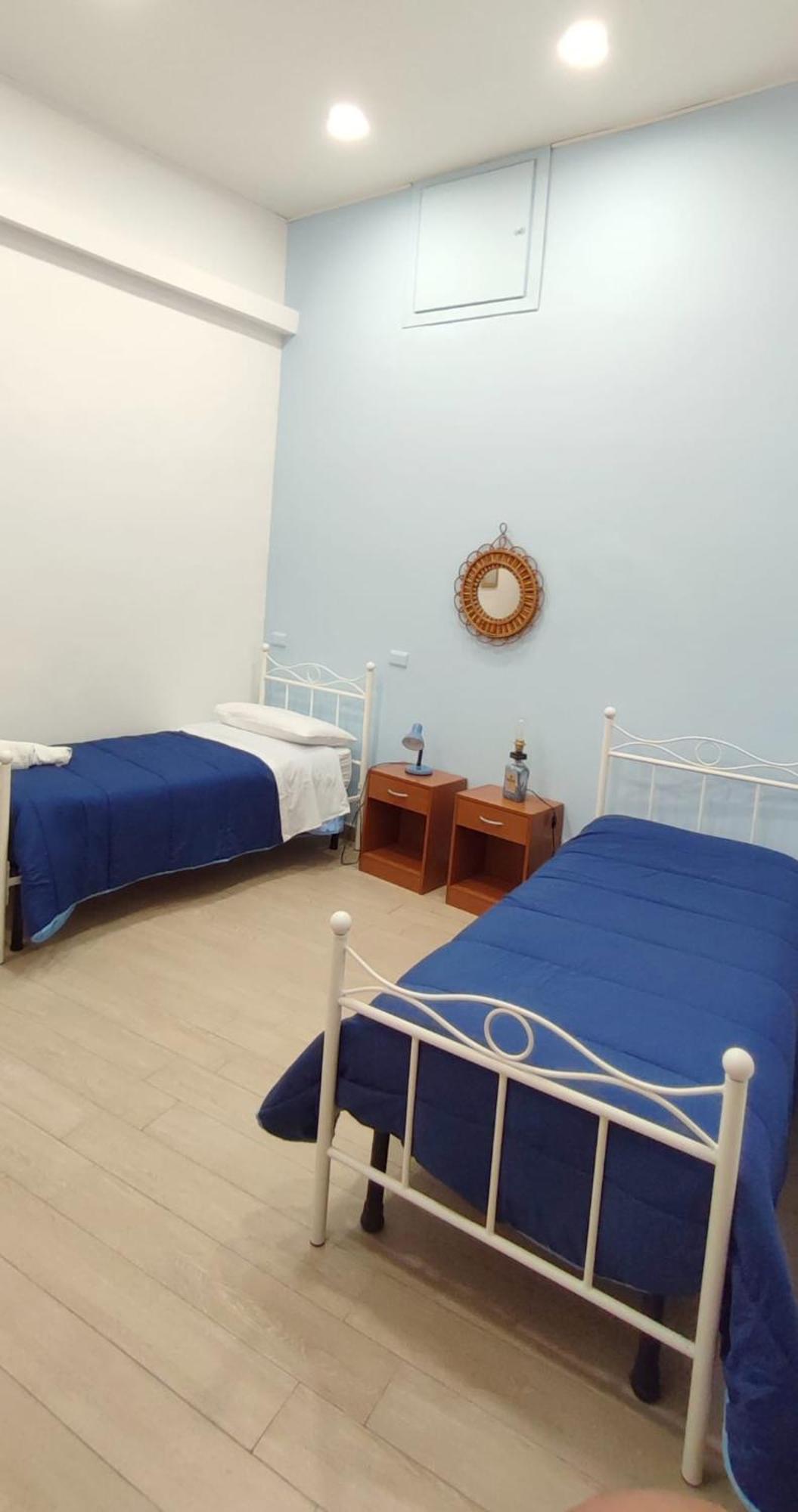 Casa Vacanze Napoli Centro Carmen & Sara Eksteriør billede