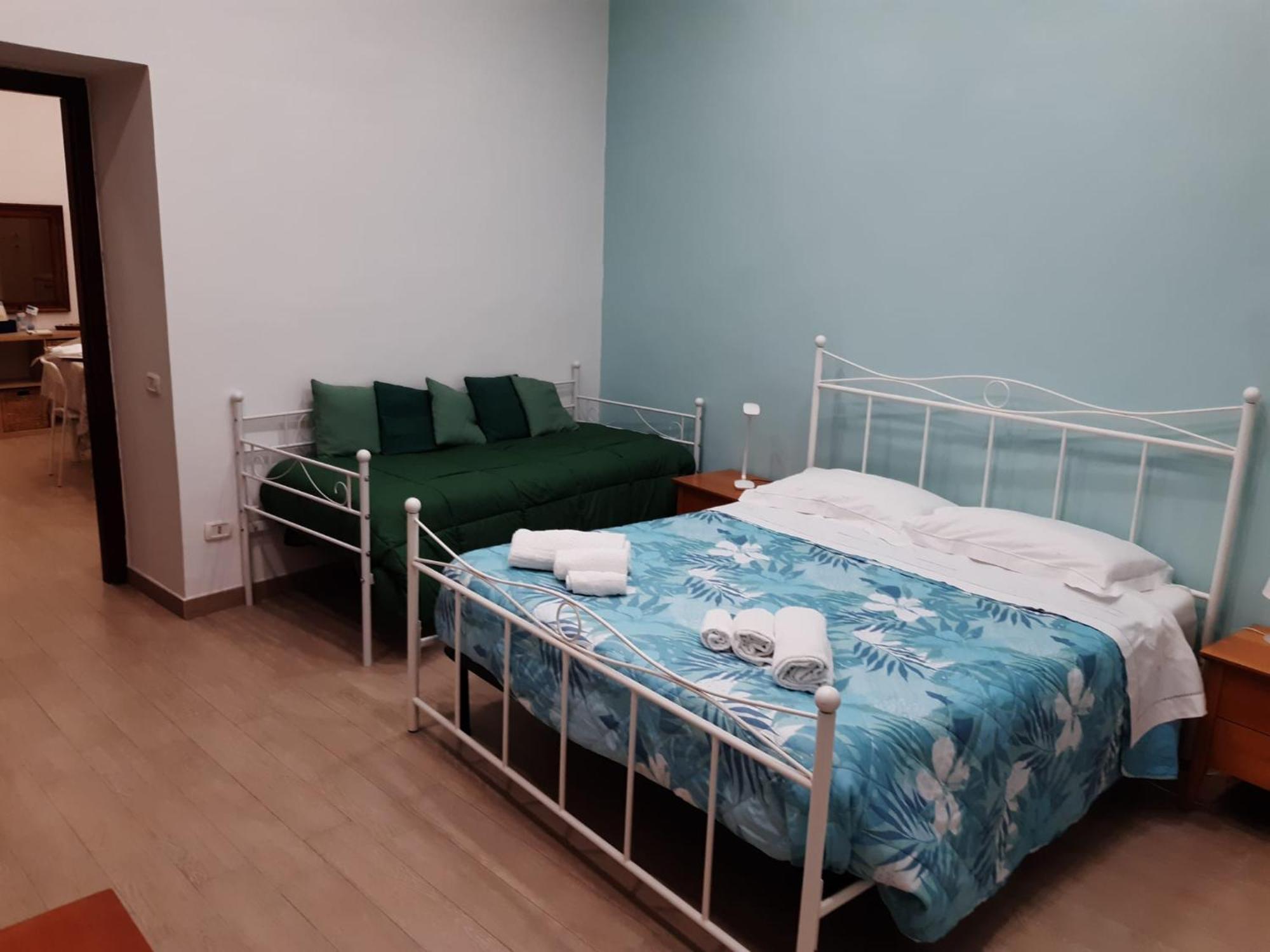 Casa Vacanze Napoli Centro Carmen & Sara Eksteriør billede